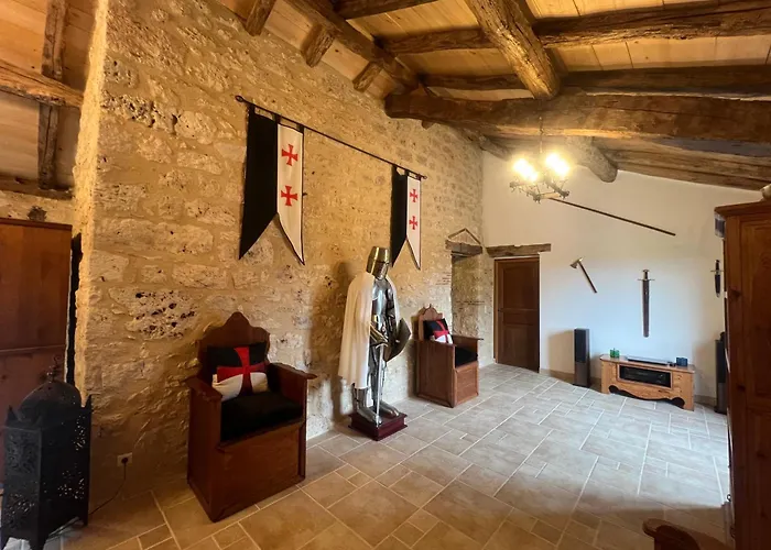 ベッド・アンド・ブレックファスト Le Relais Des Chevaliers 