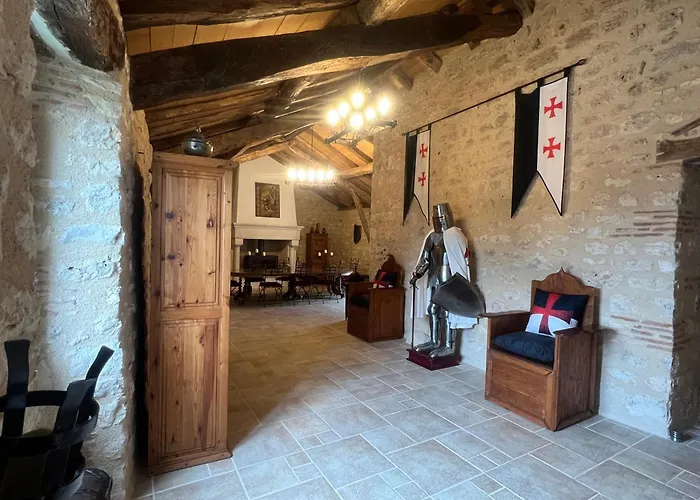 ベッド・アンド・ブレックファスト Le Relais Des Chevaliers 