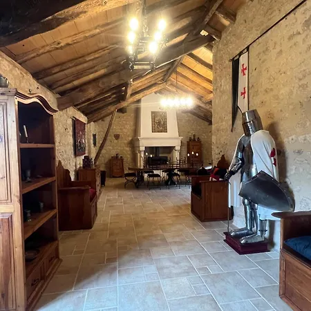 Alojamento de Acomodação e Pequeno-almoço Le Relais Des Chevaliers 