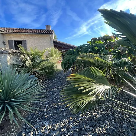 Alojamento de Acomodação e Pequeno-almoço Le Relais Des Chevaliers 